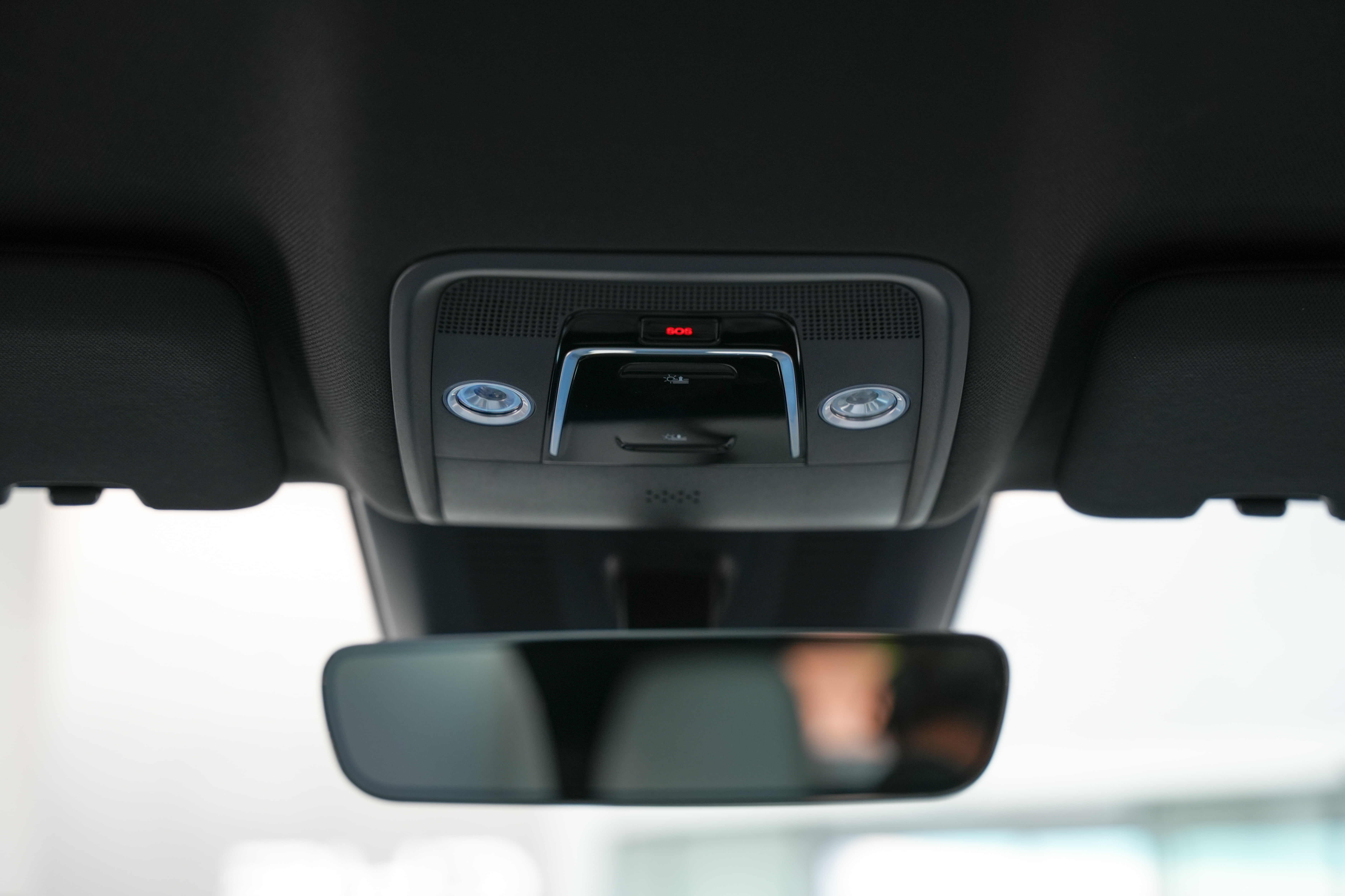 https://gcc-1307444343.cos.accelerate.myqcloud.com/cc/car-image/e5a13092