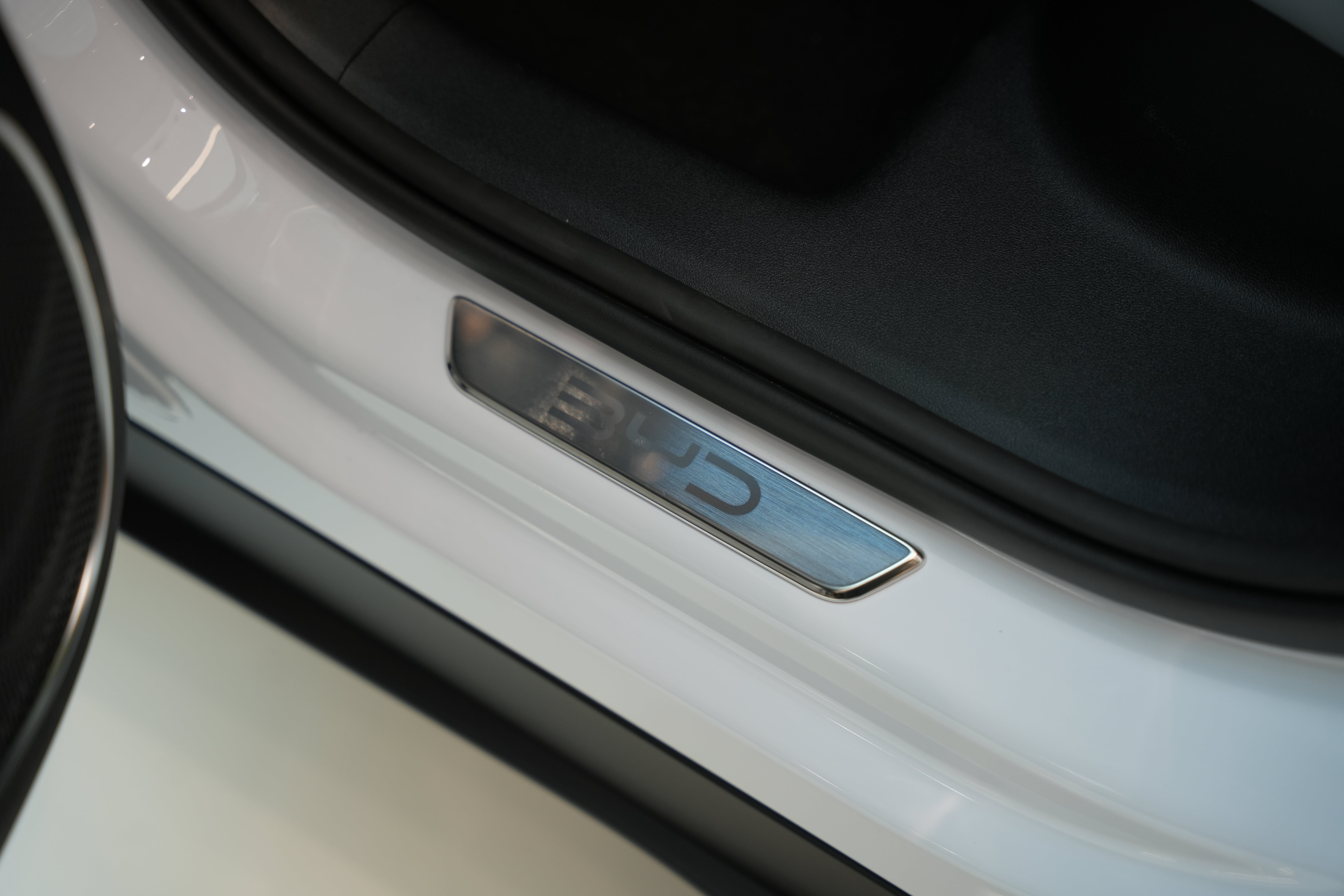 https://gcc-1307444343.cos.accelerate.myqcloud.com/cc/car-image/e9222e2a