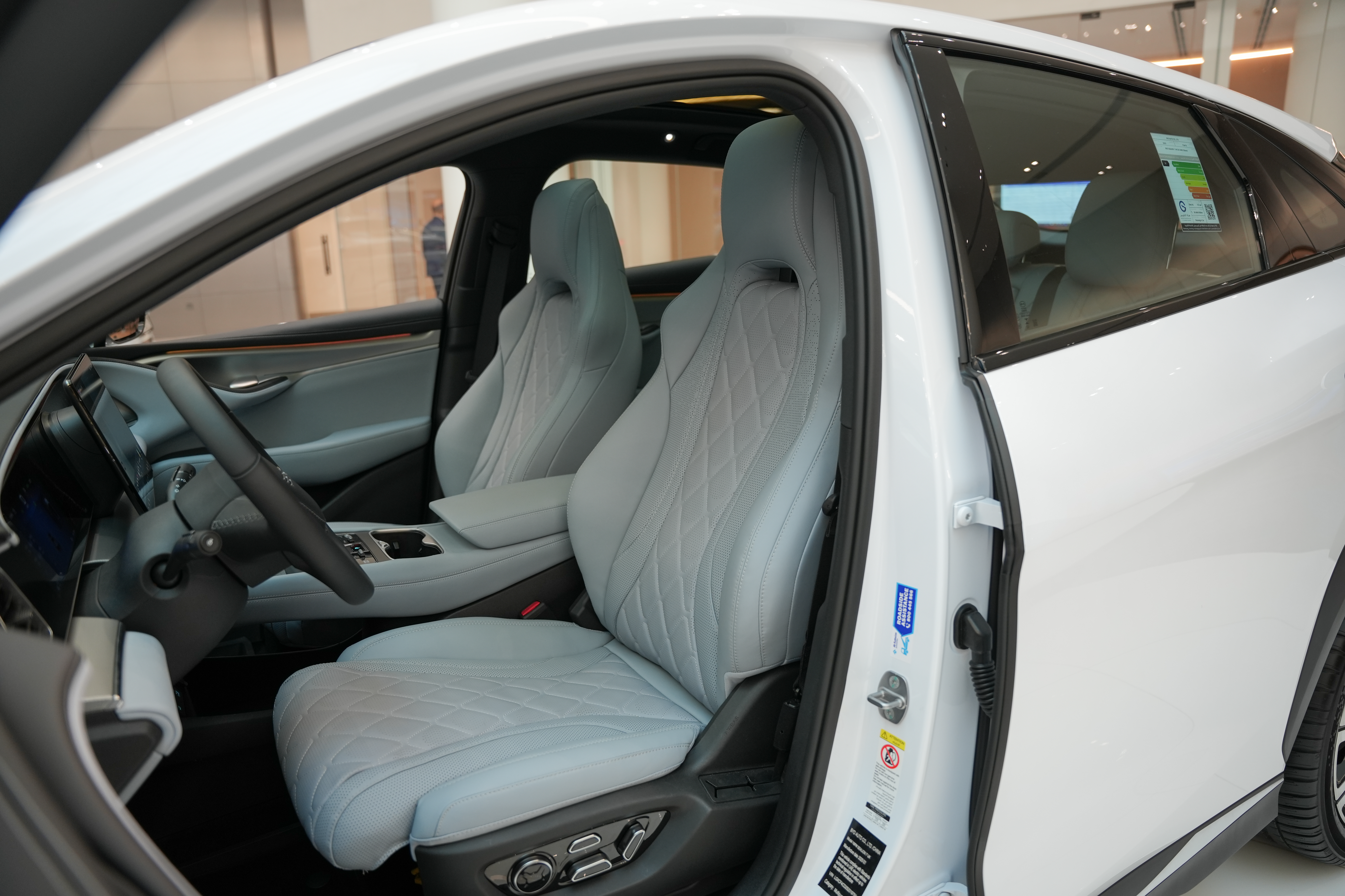 https://gcc-1307444343.cos.accelerate.myqcloud.com/cc/car-image/eaebcf33