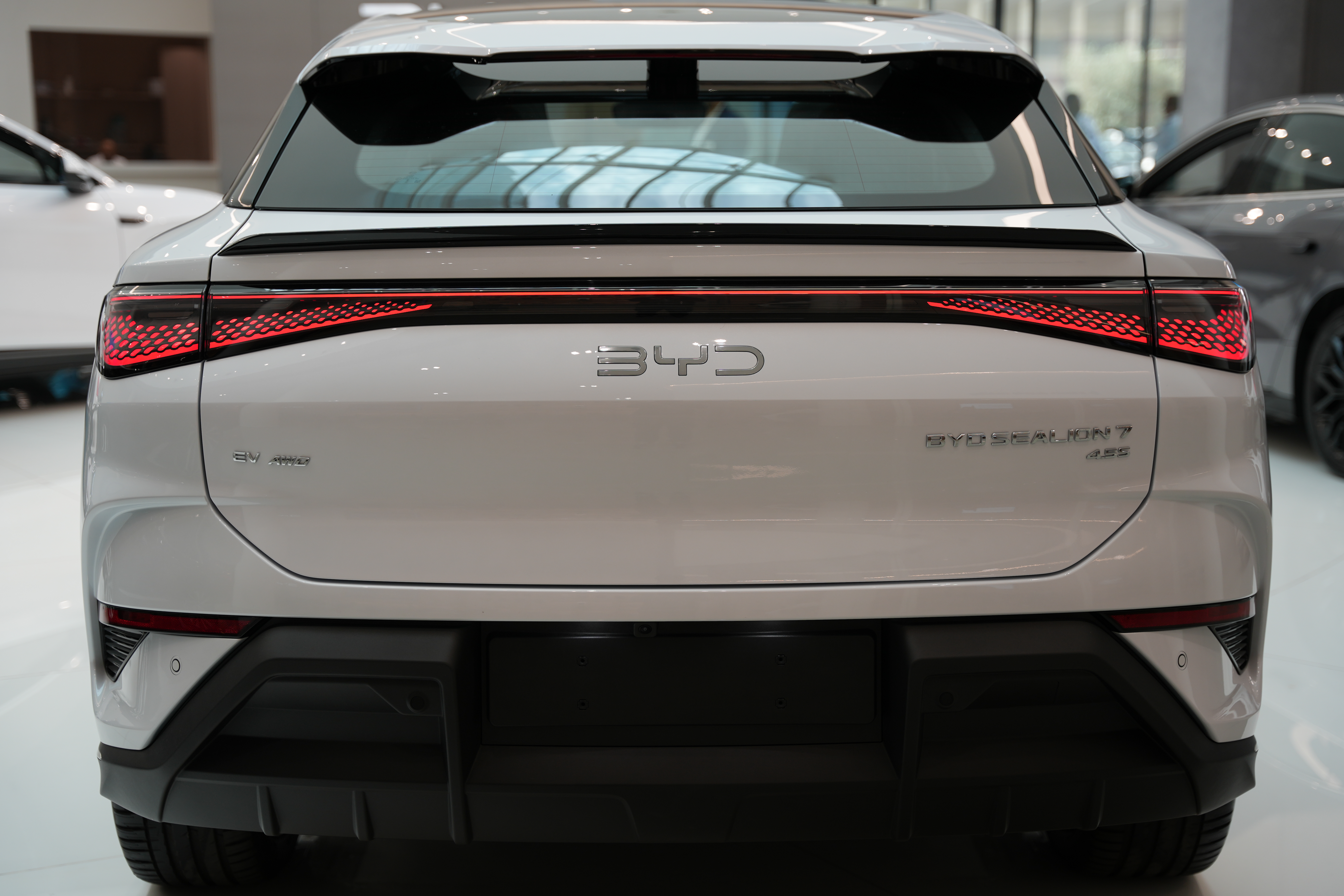 https://gcc-1307444343.cos.accelerate.myqcloud.com/cc/car-image/ee9b8ea4