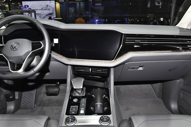 https://gcc-1307444343.cos.accelerate.myqcloud.com/gallery/020d80c722d8722a8c9bcf5e6c167886.jpg
