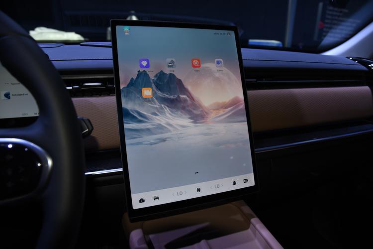 https://gcc-1307444343.cos.accelerate.myqcloud.com/gallery/04356adedaa91853957360379c8777ef.jpg