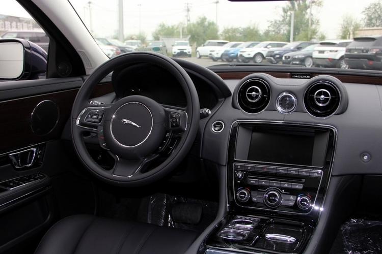 https://gcc-1307444343.cos.accelerate.myqcloud.com/gallery/0d417a82ce38243deb3c671ad2119281.jpg