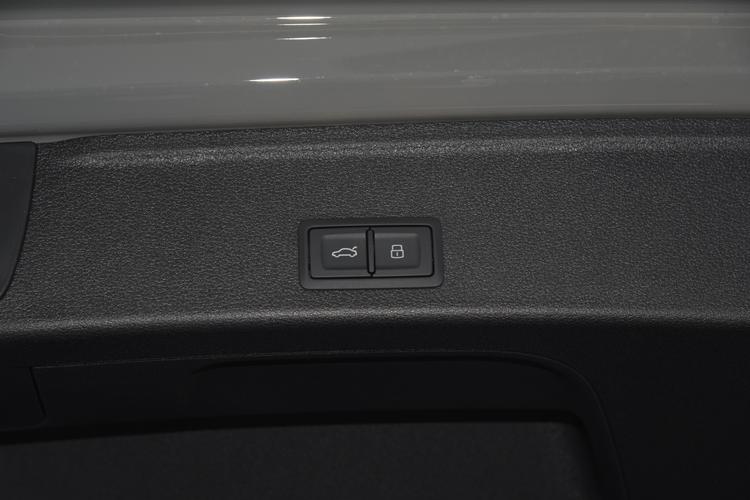 https://gcc-1307444343.cos.accelerate.myqcloud.com/gallery/0fc356595c0a727241d828946e2e3b23.jpg