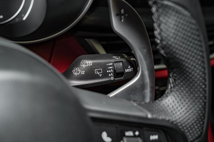 https://gcc-1307444343.cos.accelerate.myqcloud.com/gallery/129cca83984cdb7ce5cb4249673e2395.jpg