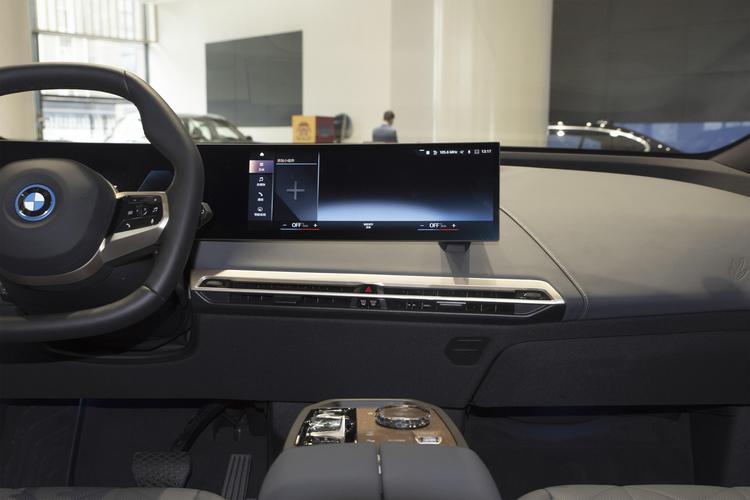 https://gcc-1307444343.cos.accelerate.myqcloud.com/gallery/12ab3eeb29d36f183a837e5ec343204d.jpg