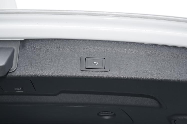 https://gcc-1307444343.cos.accelerate.myqcloud.com/gallery/1340008e95e120e1cb33fe3a6c68a967.jpg