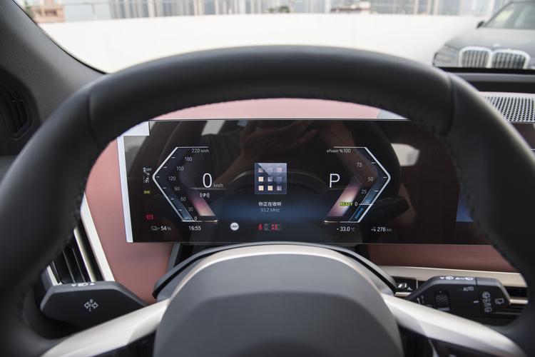 https://gcc-1307444343.cos.accelerate.myqcloud.com/gallery/1517609a69bbfd21bc96ee4a3d98d1ac.jpg