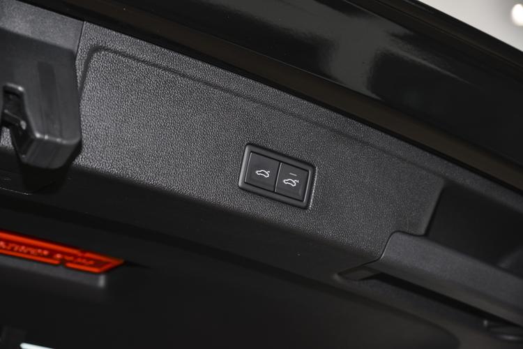 https://gcc-1307444343.cos.accelerate.myqcloud.com/gallery/16ab9b91126cccd82814576d05b95914.jpg