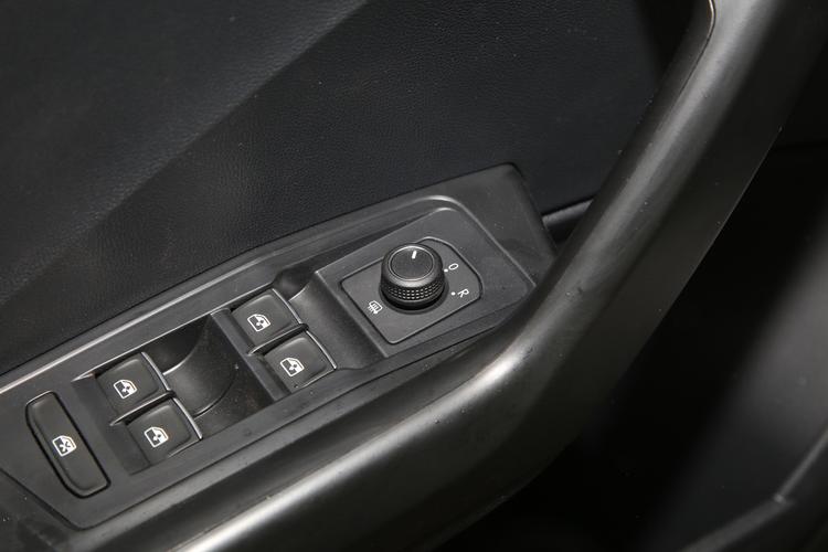 https://gcc-1307444343.cos.accelerate.myqcloud.com/gallery/1d6b013ca96d35ece8afcf3e494dc164.jpg