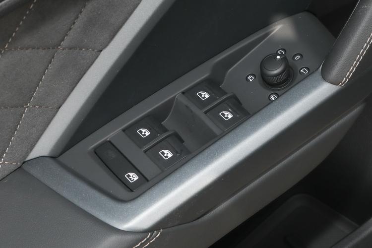 https://gcc-1307444343.cos.accelerate.myqcloud.com/gallery/1f5bae6d7a48be268d2a2d7beb12691a.jpg