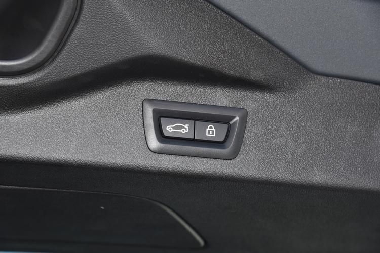 https://gcc-1307444343.cos.accelerate.myqcloud.com/gallery/21ad7ac59e5cb7c5350ab882806822ff.jpg