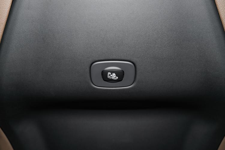 https://gcc-1307444343.cos.accelerate.myqcloud.com/gallery/226215fd9bed9f90e05427668d7b889b.jpg