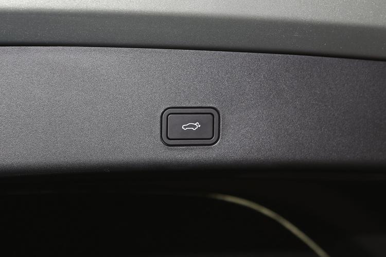 https://gcc-1307444343.cos.accelerate.myqcloud.com/gallery/2b1c28ba3437dd5524bad2355a6c0e54.jpg