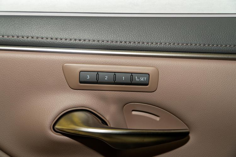 https://gcc-1307444343.cos.accelerate.myqcloud.com/gallery/2f619e1b8bd5d6c9e1bfceb2e12ee9b8.jpg