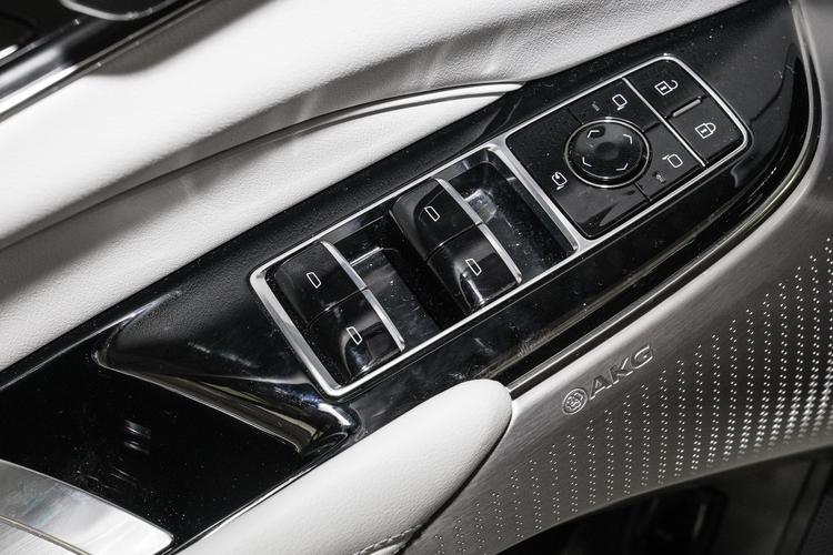https://gcc-1307444343.cos.accelerate.myqcloud.com/gallery/30510aafedce397ce6dd123205d4a233.jpg