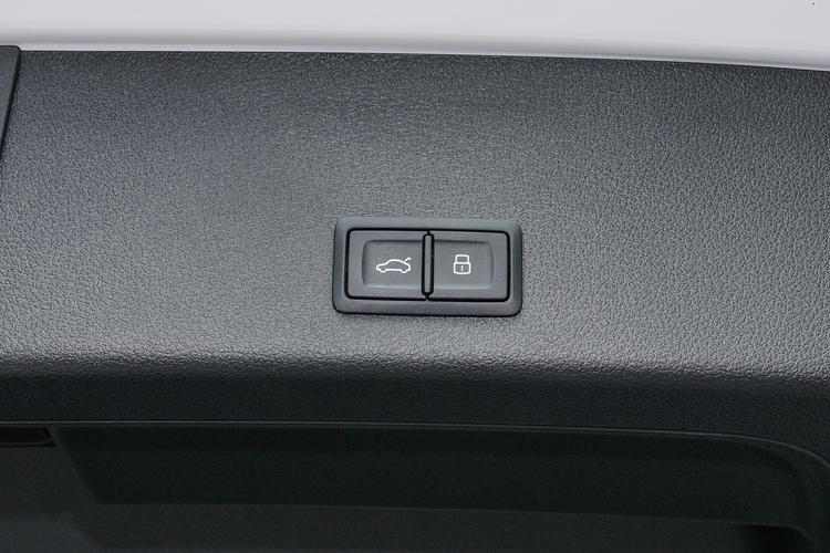 https://gcc-1307444343.cos.accelerate.myqcloud.com/gallery/3167f43d3b039b3c56eca50261c4747e.jpg