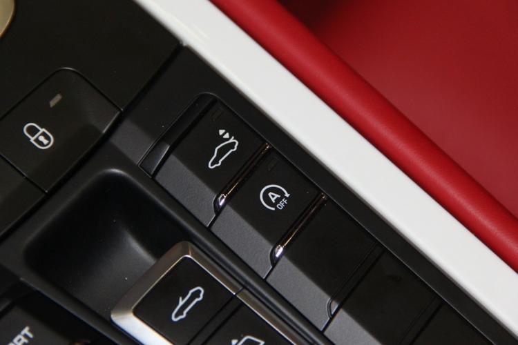 https://gcc-1307444343.cos.accelerate.myqcloud.com/gallery/3321f2ba1fdbe330e9e25e9bb0162e1d.jpg