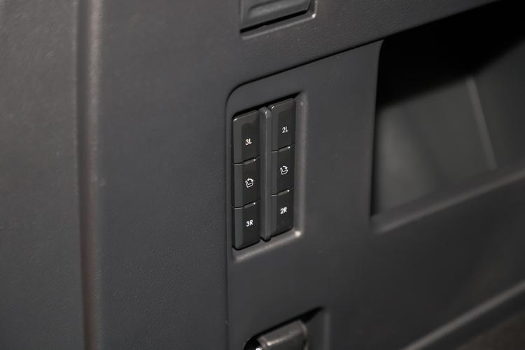 https://gcc-1307444343.cos.accelerate.myqcloud.com/gallery/332c32333d8be5591473697062e45629.jpg