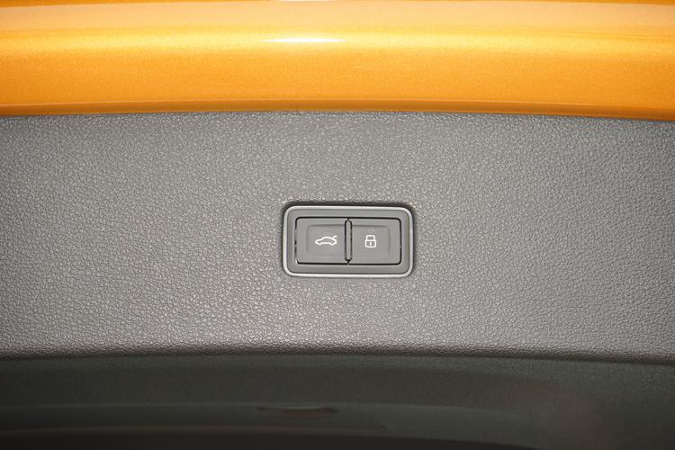 https://gcc-1307444343.cos.accelerate.myqcloud.com/gallery/33c7e1063096cf811181838ca24684fd.jpg