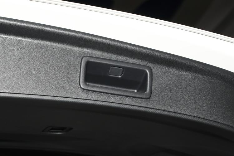 https://gcc-1307444343.cos.accelerate.myqcloud.com/gallery/34ce70f92a82e59bc4292ec775feacd7.jpg