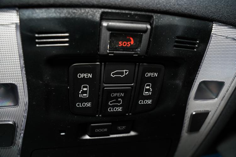 https://gcc-1307444343.cos.accelerate.myqcloud.com/gallery/378940695492006bad83b6654af8bd39.jpg