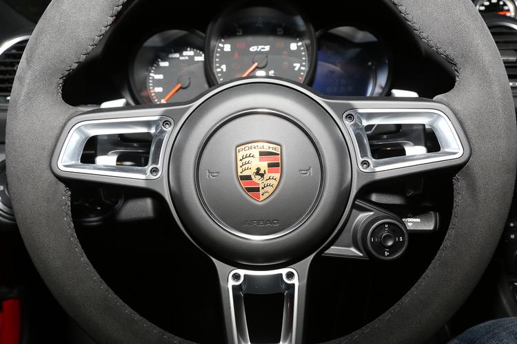 https://gcc-1307444343.cos.accelerate.myqcloud.com/gallery/3964601d3c3943798a143610f665999d.jpg