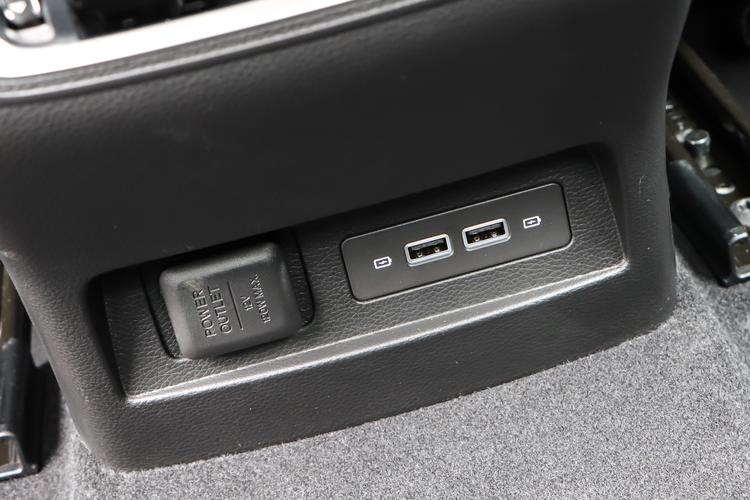 https://gcc-1307444343.cos.accelerate.myqcloud.com/gallery/3abf4201f73aa4a326119bd46e8e390d.jpg