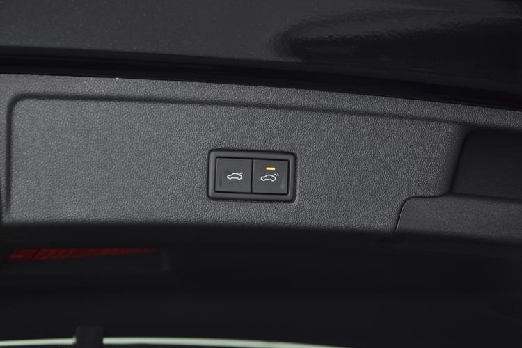 https://gcc-1307444343.cos.accelerate.myqcloud.com/gallery/3c7b8582d02eebf5bb874b6f3da3faa3.jpg