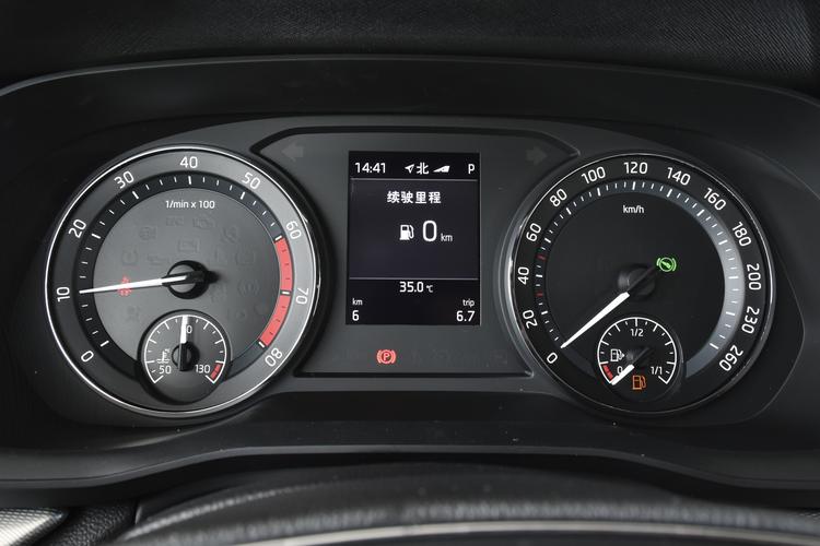 https://gcc-1307444343.cos.accelerate.myqcloud.com/gallery/3edf3fccf8cda2ae8651f0f7c26da78e.jpg