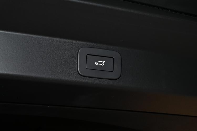 https://gcc-1307444343.cos.accelerate.myqcloud.com/gallery/4349e08effd289136bd186e53eac4ea0.jpg