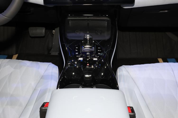 https://gcc-1307444343.cos.accelerate.myqcloud.com/gallery/4735cf0ac7742fa609c1d7c1de29609b.jpg
