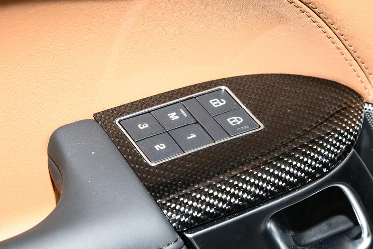 https://gcc-1307444343.cos.accelerate.myqcloud.com/gallery/47a050652faf0b5af07d6942497bcbf6.jpg