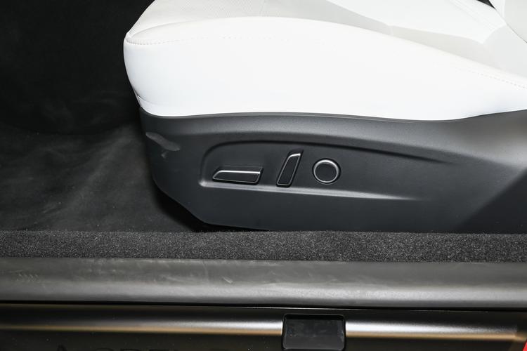 https://gcc-1307444343.cos.accelerate.myqcloud.com/gallery/4803a484670985c2ae85339acbe29157.jpg