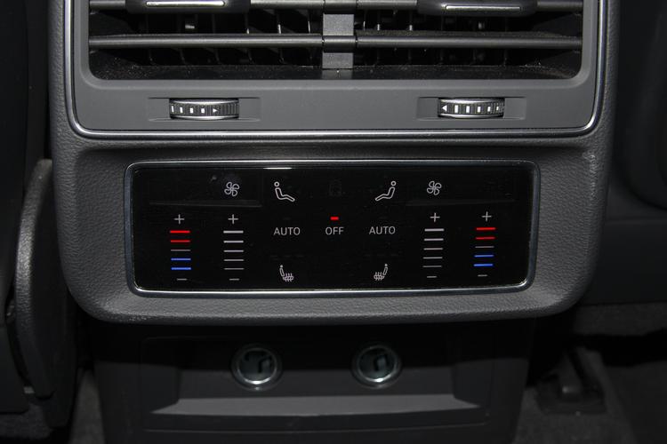 https://gcc-1307444343.cos.accelerate.myqcloud.com/gallery/4bb22b18bd1813186bfeddbb395db0d5.jpg