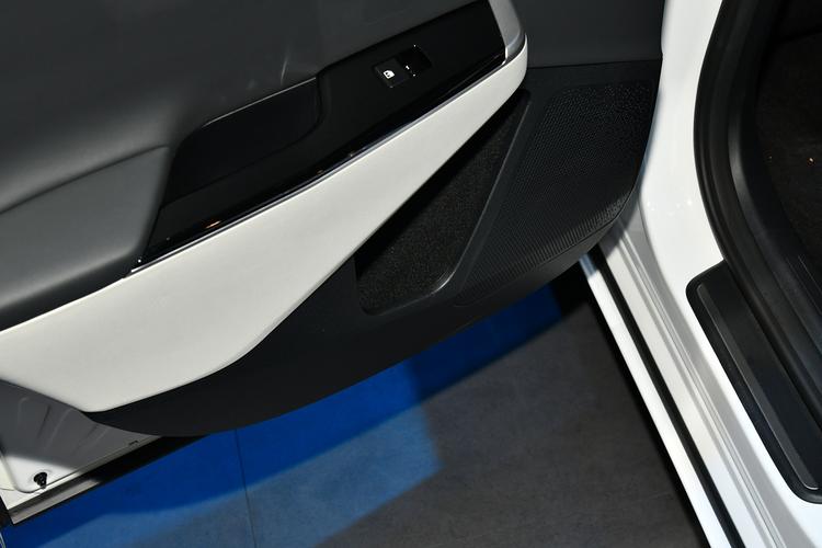 https://gcc-1307444343.cos.accelerate.myqcloud.com/gallery/4d12fa8c06042a4ace018f84cd315439.jpg