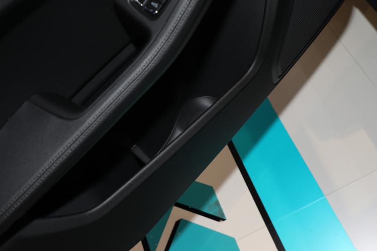 https://gcc-1307444343.cos.accelerate.myqcloud.com/gallery/4f6dd75be834225220a698d61ad8bf79.jpg