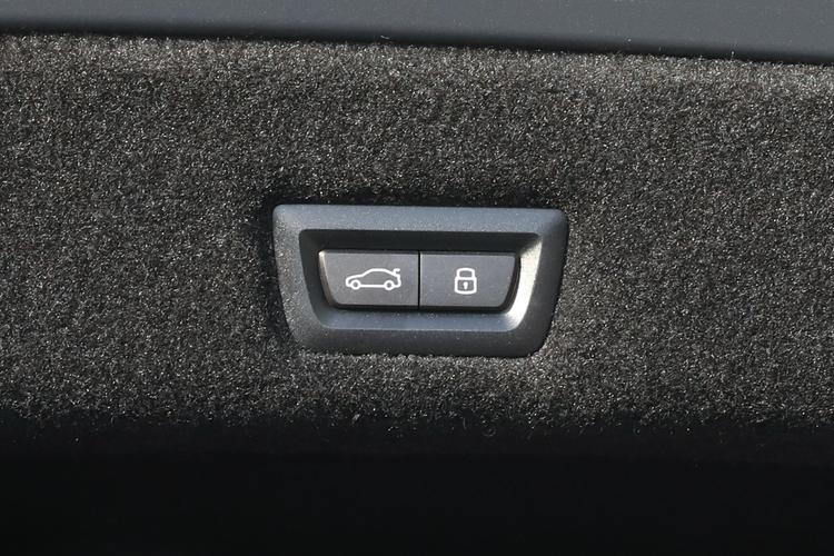 https://gcc-1307444343.cos.accelerate.myqcloud.com/gallery/500a2461dfe2eb2bfffd97a4ca2a579c.jpg
