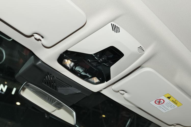 https://gcc-1307444343.cos.accelerate.myqcloud.com/gallery/52e13988422c10364b52ef75079bd709.jpg