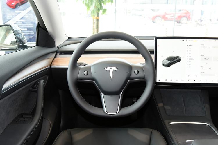 https://gcc-1307444343.cos.accelerate.myqcloud.com/gallery/53a23282fb57600231d18aeca56206f5.jpg