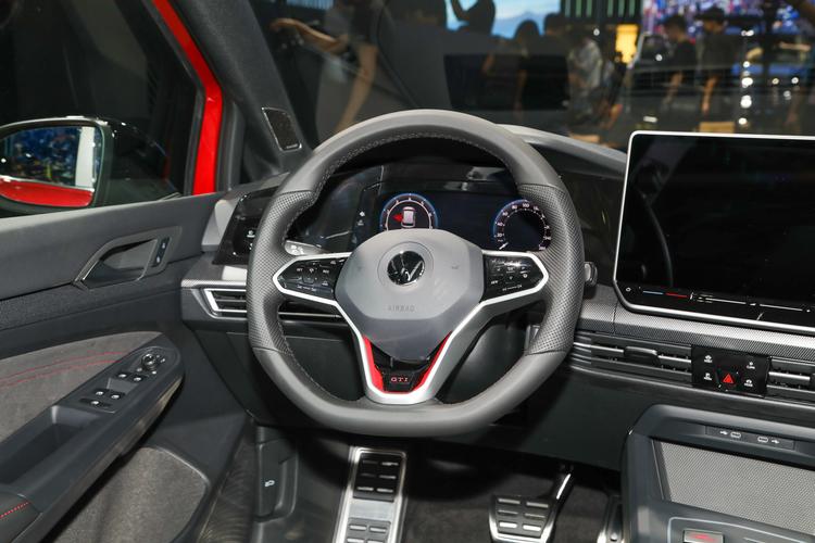 https://gcc-1307444343.cos.accelerate.myqcloud.com/gallery/53d520118307cf0528ea3a2b8efab1d1.jpg