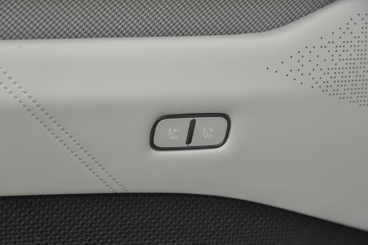 https://gcc-1307444343.cos.accelerate.myqcloud.com/gallery/54d99a41dcb243fe1fac5d7c49168e2f.jpg