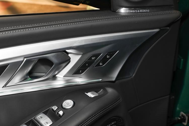 https://gcc-1307444343.cos.accelerate.myqcloud.com/gallery/55001b8dbfb3bd55b200dcb5e982be3e.jpg