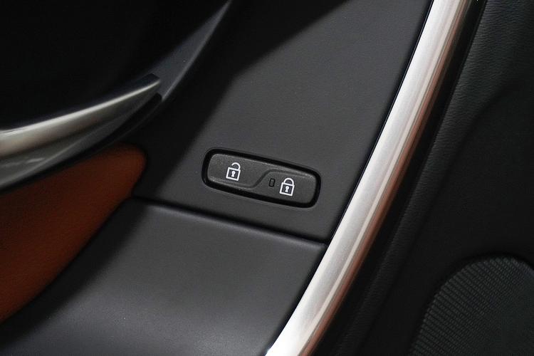 https://gcc-1307444343.cos.accelerate.myqcloud.com/gallery/559390eeaefe2db7b2ecdd87b8a0bf5a.jpg