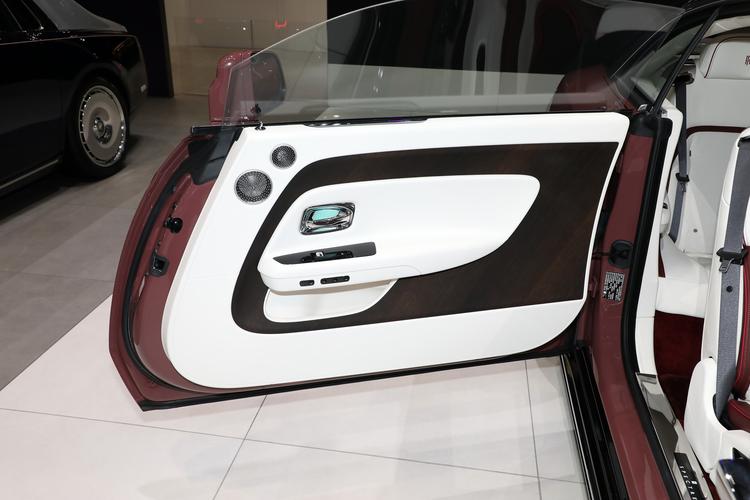 https://gcc-1307444343.cos.accelerate.myqcloud.com/gallery/58ce9f173a4a9f283f4c570e58e1632e.jpg