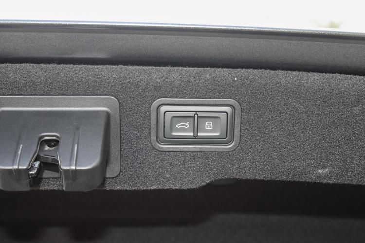 https://gcc-1307444343.cos.accelerate.myqcloud.com/gallery/5b754ceceed019db729db90110659ad3.jpg