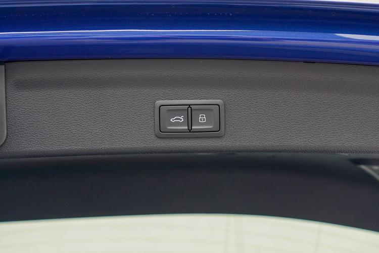 https://gcc-1307444343.cos.accelerate.myqcloud.com/gallery/5bd9e4e8f62de3f8ff060e1dcdabaa12.jpg