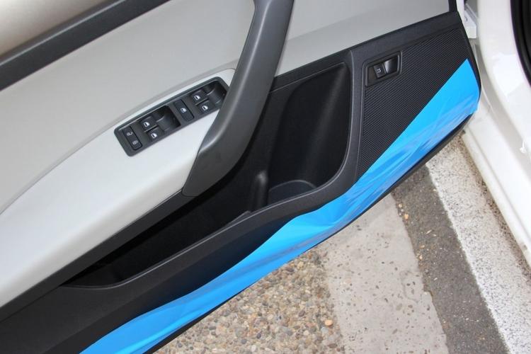 https://gcc-1307444343.cos.accelerate.myqcloud.com/gallery/5e5eda48ee03f8ec37c8344dd9d0c10f.jpg