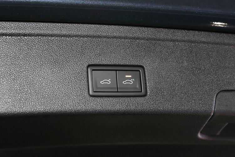 https://gcc-1307444343.cos.accelerate.myqcloud.com/gallery/62c1da62bda49da02120396641f241a0.jpg