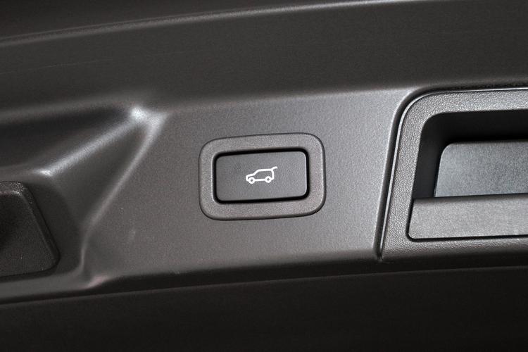 https://gcc-1307444343.cos.accelerate.myqcloud.com/gallery/6345a99c41e1aa786751903390d23a5d.jpg